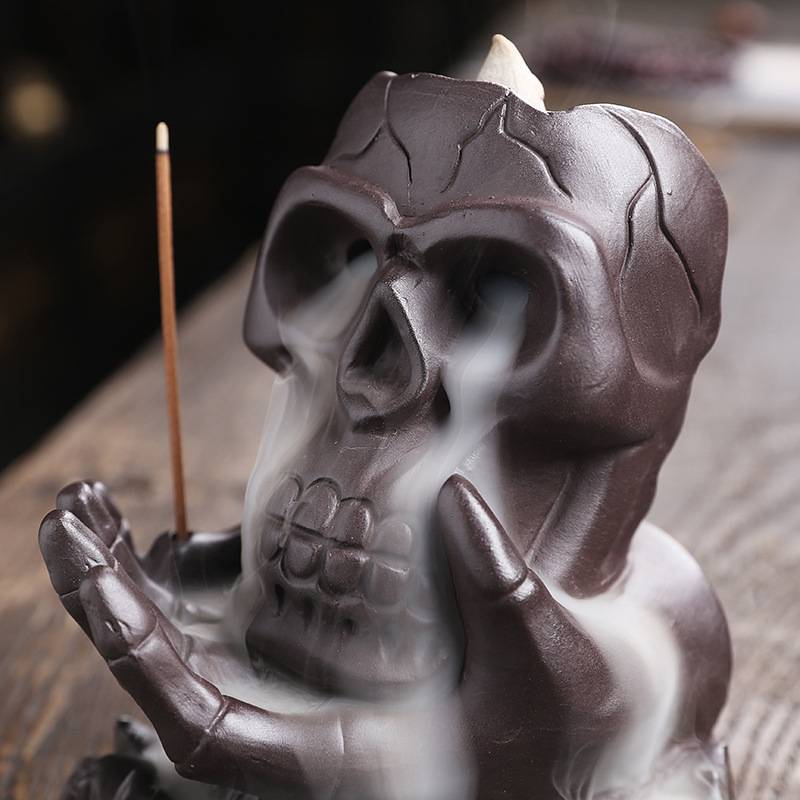 Reverse Smoke Skull Incense Burner with Incense Stick Hole