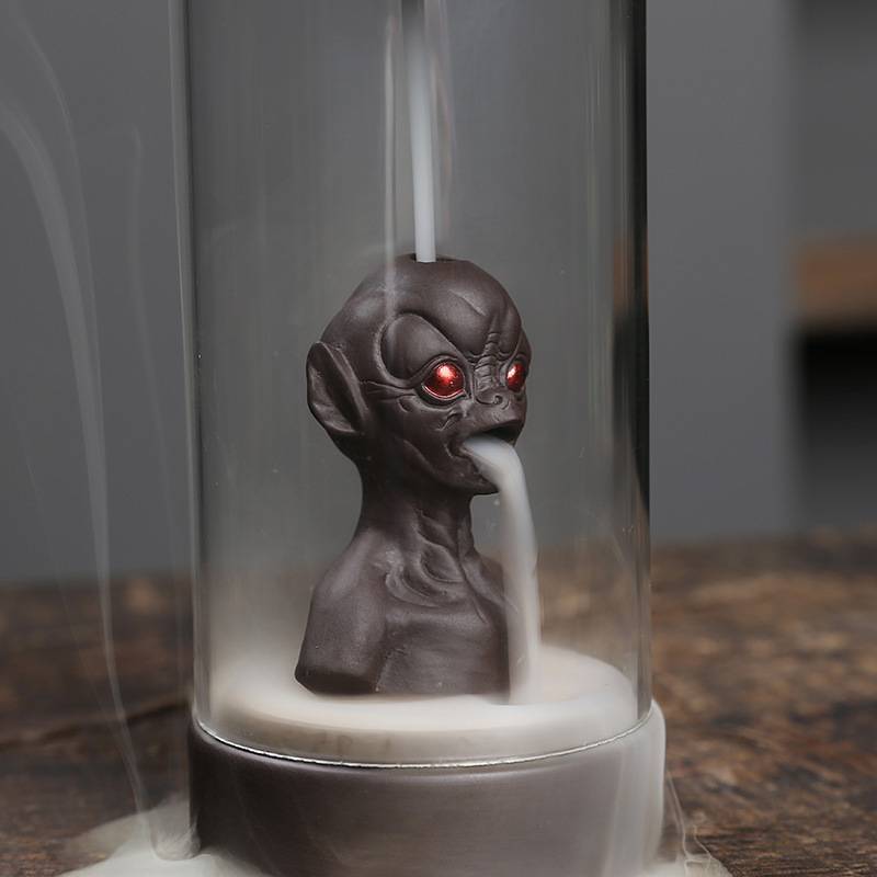 Alien Backflow Incense Burner with Acrylic Hood