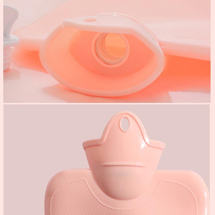 https://warmthone.com/cdn/shop/products/shark-hot-water-bottle_561ff0e7-5838-4e37-bf6b-8a4a356740f4.jpg?v=1671101593&width=1445